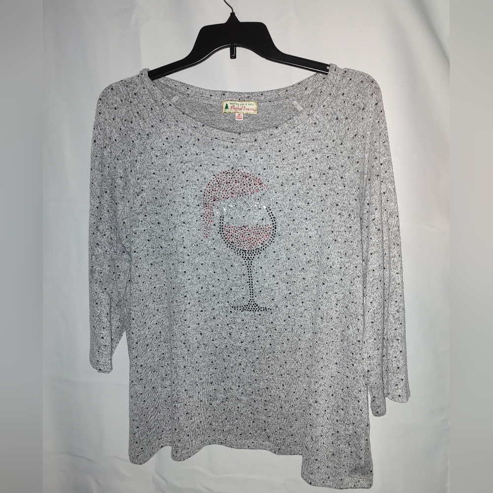 Magical Season Women's Gray 3/4 Sleeve NWOT Wine With Santa Hat Bling